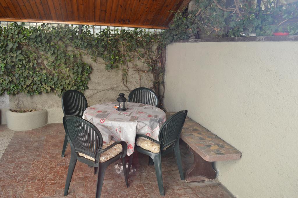 Betty'S House Apartment Mandello del Lario Luaran gambar